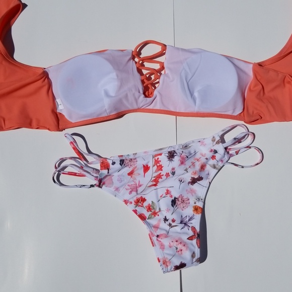 Sz L Super cute ruffle bikini - Picture 4 of 7